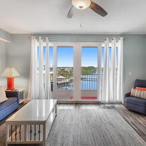 laketown-wharf-335-1-bd-2-bathroom-with-amazing-amenities.panamacity-beachhotels.com/